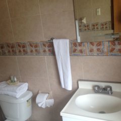 Hotel Hacienda Montesinos in Morelia, Mexico from 51$, photos, reviews - zenhotels.com bathroom photo 2