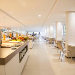OLA Hotel Panamá - Adults Only гостиничный бар