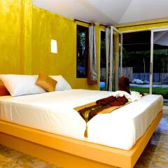 Отель Angel Green Garden Bungalows Самуи сейф в номере