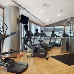 Отель Hilton Creek Дубай фитнесс-зал фото 2