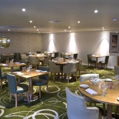 Mercure Newbury West Grange Hotel питание