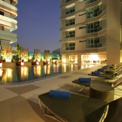 Отель Adelphi Grande Sukhumvit бассейн фото 2