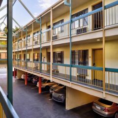 Отель Best Western Hollywood Plaza Inn США, Лос-Анджелес - отзывы, цены и фото номеров - забронировать отель Best Western Hollywood Plaza Inn онлайн фото 5