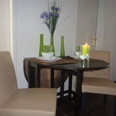 Отель Flatprovider - Comfort Gauss Apartment Австрия, Вена - отзывы, цены и фото номеров - забронировать отель Flatprovider - Comfort Gauss Apartment онлайн комната для гостей фото 5