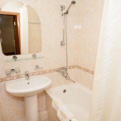 Гостиница Business Voskhod Hotel в Москве отзывы, цены и фото номеров - забронировать гостиницу Business Voskhod Hotel онлайн Москва ванная фото 2