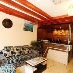 Отель Readers Inn Pvt.Ltd Непал, Катманду - отзывы, цены и фото номеров - забронировать отель Readers Inn Pvt.Ltd онлайн гостиничный бар