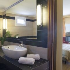 Отель Dolce Attica Riviera ванная