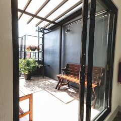Post Factory Bed & Breakfast Sathorn Hostel - Adults Only Бангкок фото 15