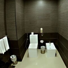 Diva Hotel in Manama, Bahrain from 64$, photos, reviews - zenhotels.com bathroom photo 2