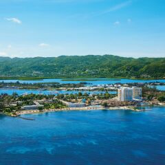 Отель Sunscape Cove Montego Bay - All Inclusive пляж