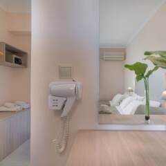 Hotel Varres сейф в номере