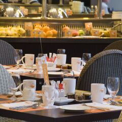 Отель Hilton Evian-les-Bains питание