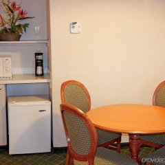 La Quinta Inn & Suites by Wyndham Tacoma - Seattle in Tacoma, United States of America from 174$, photos, reviews - zenhotels.com room amenities