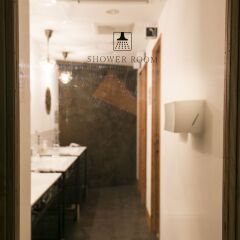 Отель Wise Owl Hostels Tokyo бассейн фото 3