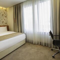 Ramada Hotel & Suites Atakoy Турция, Стамбул - 1 отзыв об отеле, цены и фото номеров - забронировать отель Ramada Hotel & Suites Atakoy онлайн комната для гостей фото 4