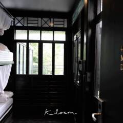 Kloem Hostel - Adults Only Бангкок интерьер отеля фото 3