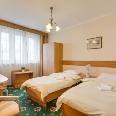 Гостиница #41 OREKHOVO APARTMENTS with 3 bedrooms near Tsaritsyno park в Москве отзывы, цены и фото номеров - забронировать гостиницу #41 OREKHOVO APARTMENTS with 3 bedrooms near Tsaritsyno park онлайн Москва комната для гостей фото 2