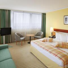 Отель Holiday Inn Berlin Airport - Conference Centre Шёнефельд комната для гостей фото 5