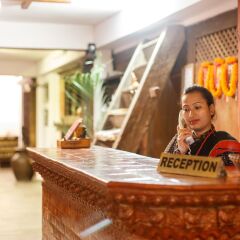 Отель Khwapa Chhen Restaurant and Guest House Непал, Бхактапур - отзывы, цены и фото номеров - забронировать отель Khwapa Chhen Restaurant and Guest House онлайн интерьер отеля фото 2