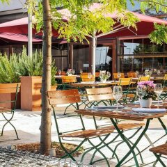 Отель NH Vienna Airport Conference Center Австрия, Вена - 9 отзывов об отеле, цены и фото номеров - забронировать отель NH Vienna Airport Conference Center онлайн бассейн