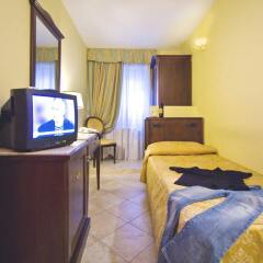 Hotel Tuscolana комната для гостей фото 3