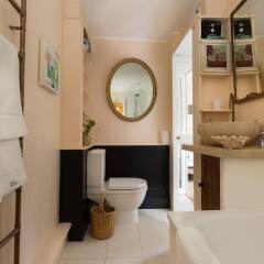 Отель Hampstead Haven 1BR Flat Лондон ванная