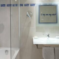 Отель Hôtel Beaubourg Франция, Париж - отзывы, цены и фото номеров - забронировать отель Hôtel Beaubourg онлайн ванная фото 2