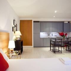 Апартаменты Las Ramblas Pasaje Bacardi Apartments в номере фото 2