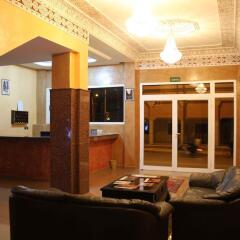 Отель Hôtel Amsterdam Марокко, Уарзазат - отзывы, цены и фото номеров - забронировать отель Hôtel Amsterdam онлайн интерьер отеля