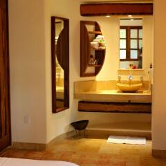 Отель The Inn at Manzanillo Bay спа