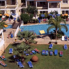 Jacaranda Hotel Apartments фитнесс-зал