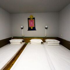 Hello Chengdu International Youth Hostel фитнесс-зал