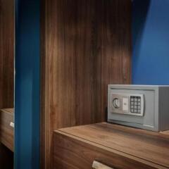 Отель Fly Decò Hotel Италия, Лидо-ди-Остия - отзывы, цены и фото номеров - забронировать отель Fly Decò Hotel онлайн сейф в номере