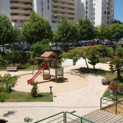 Отель Apartamentos Turisticos Jardins Da Rocha детские мероприятия фото 2