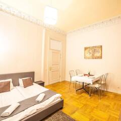 Отель Mosaic Center Apartments Латвия, Рига - отзывы, цены и фото номеров - забронировать отель Mosaic Center Apartments онлайн комната для гостей фото 5