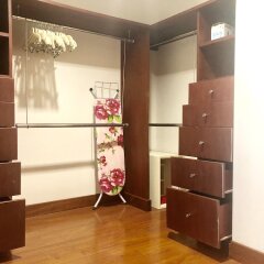 Апартаменты Garden View Court Serviced Apartments Хошимин сейф в номере