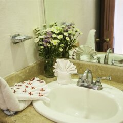 Отель El Pescador Hotel Мексика, Пуэрто-Вальярта - отзывы, цены и фото номеров - забронировать отель El Pescador Hotel онлайн ванная фото 2