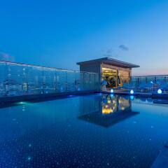 Centra by Centara Avenue Hotel Pattaya бассейн