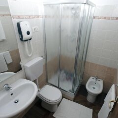 Отель Italy Inn Генуя ванная