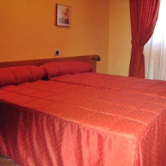 Отель HC Apartamentos Испания, Ла-Корунья - отзывы, цены и фото номеров - забронировать отель HC Apartamentos онлайн комната для гостей фото 3