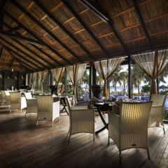 Отель Kihaa Maldives Island Resort гостиничный бар