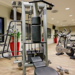 Отель Novotel München Airport фитнесс-зал фото 3
