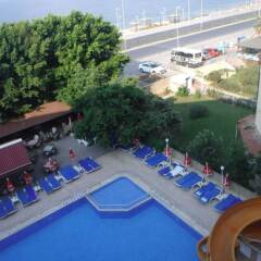 Doris Aytur Hotel бассейн