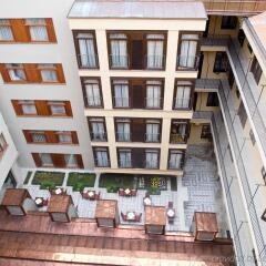Hotel Majestic Plaza фото 9