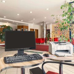 Отель Ramada Airport Hotel Prague Чехия, Прага - 2 отзыва об отеле, цены и фото номеров - забронировать отель Ramada Airport Hotel Prague онлайн интерьер отеля фото 3