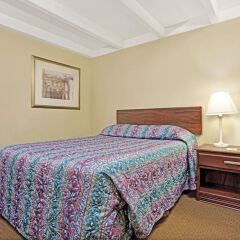 Отель Days Inn by Wyndham Bloomington West США, Блумингтон - отзывы, цены и фото номеров - забронировать отель Days Inn by Wyndham Bloomington West онлайн комната для гостей фото 3