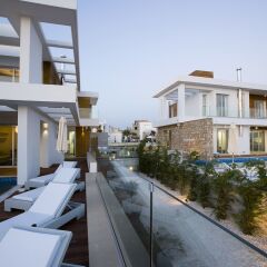 Отель Paradise Cove Luxurious Beach Villas бассейн фото 13