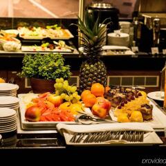Отель Holiday Inn Łódź Польша, Лодзь - отзывы, цены и фото номеров - забронировать отель Holiday Inn Łódź онлайн питание фото 2