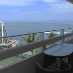 Отель San Marino Vallarta Centro Beach Front Пуэрто-Вальярта фото 6
