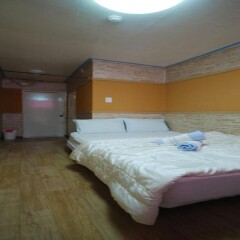 Отель H2O Guesthouse комната для гостей фото 3